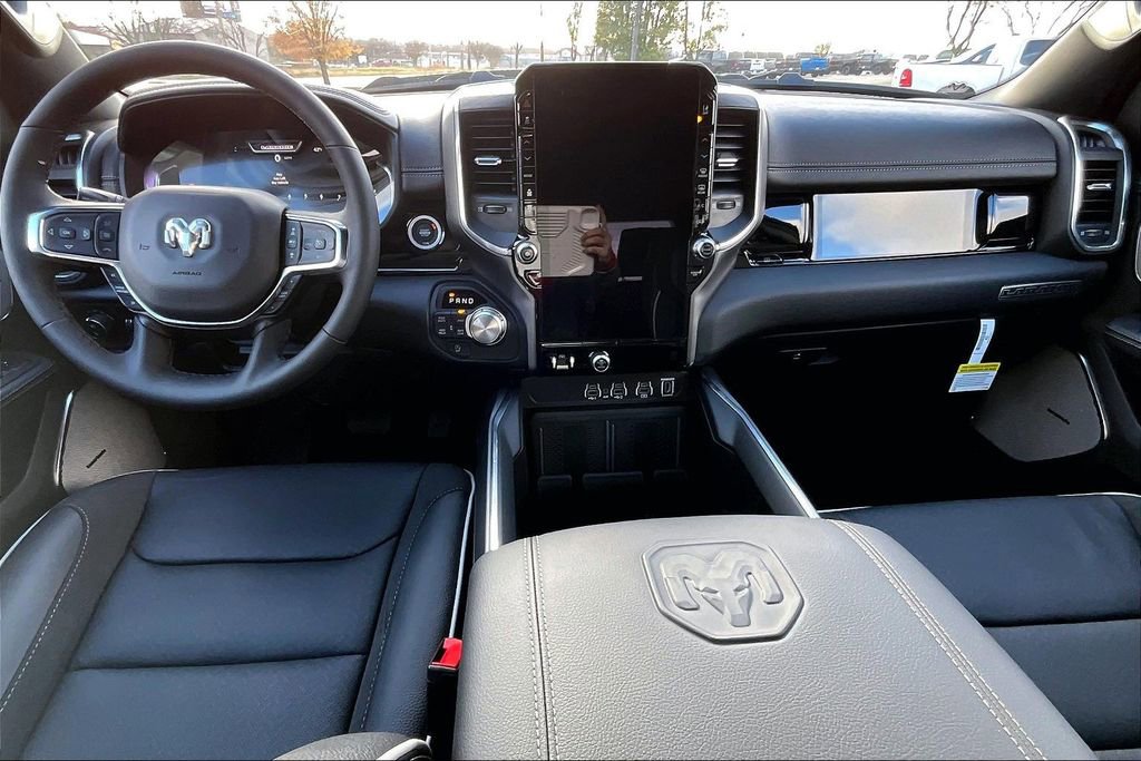 New 2026 RAM 1500 Laramie AWD/4WD image 5