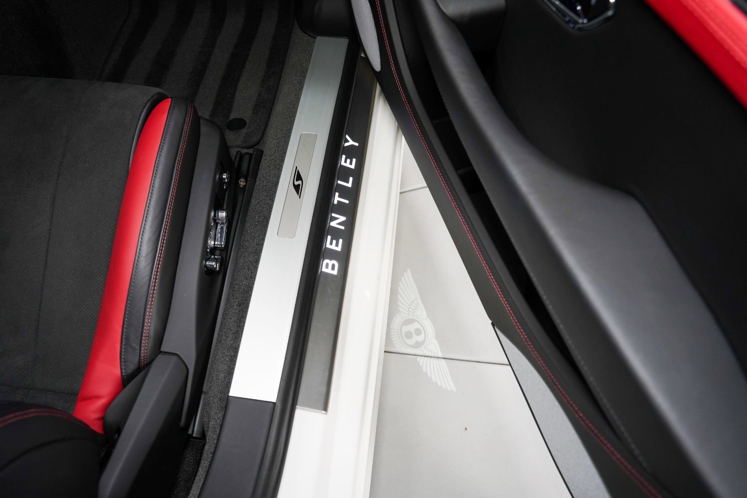 Used 2023 Bentley Continental GT S image 35