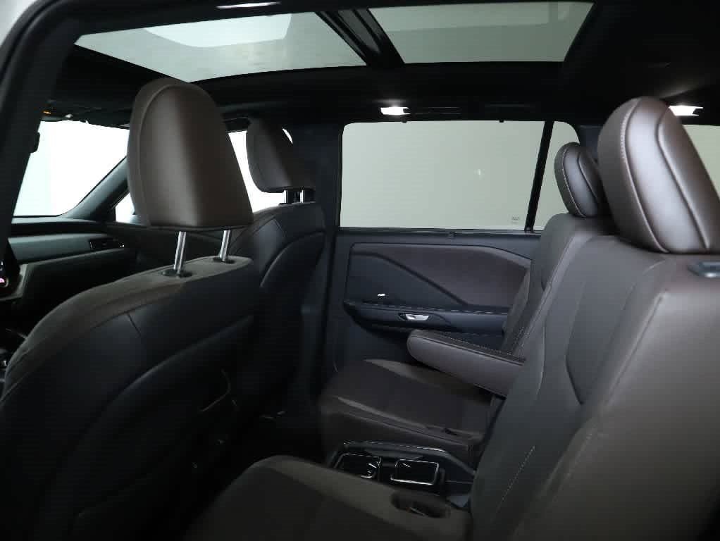 Used 2025 Lexus TX 350 AWD w/ Technology Package image 16