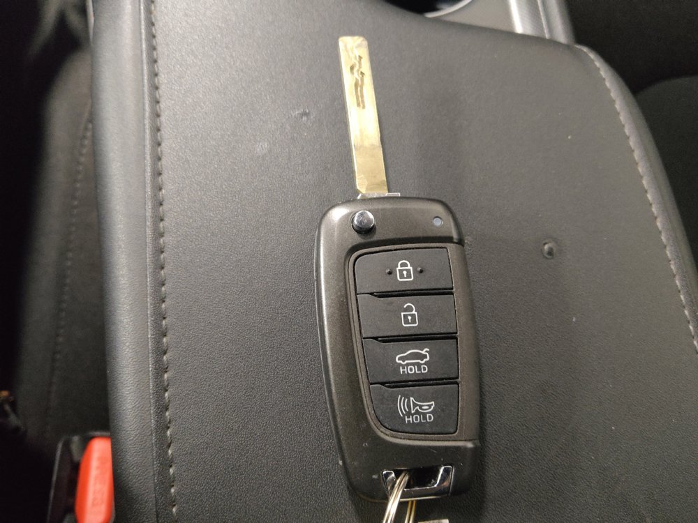 Used 2022 Hyundai Sonata SE FWD image 32