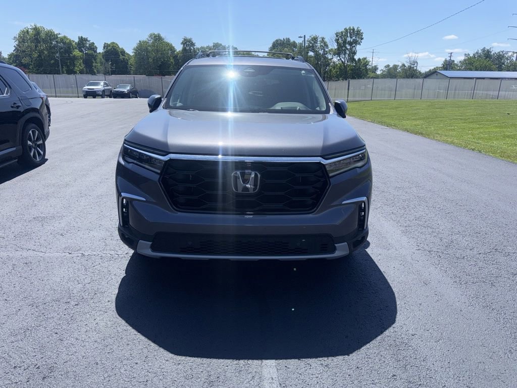 Used 2024 Honda Pilot Elite image 2