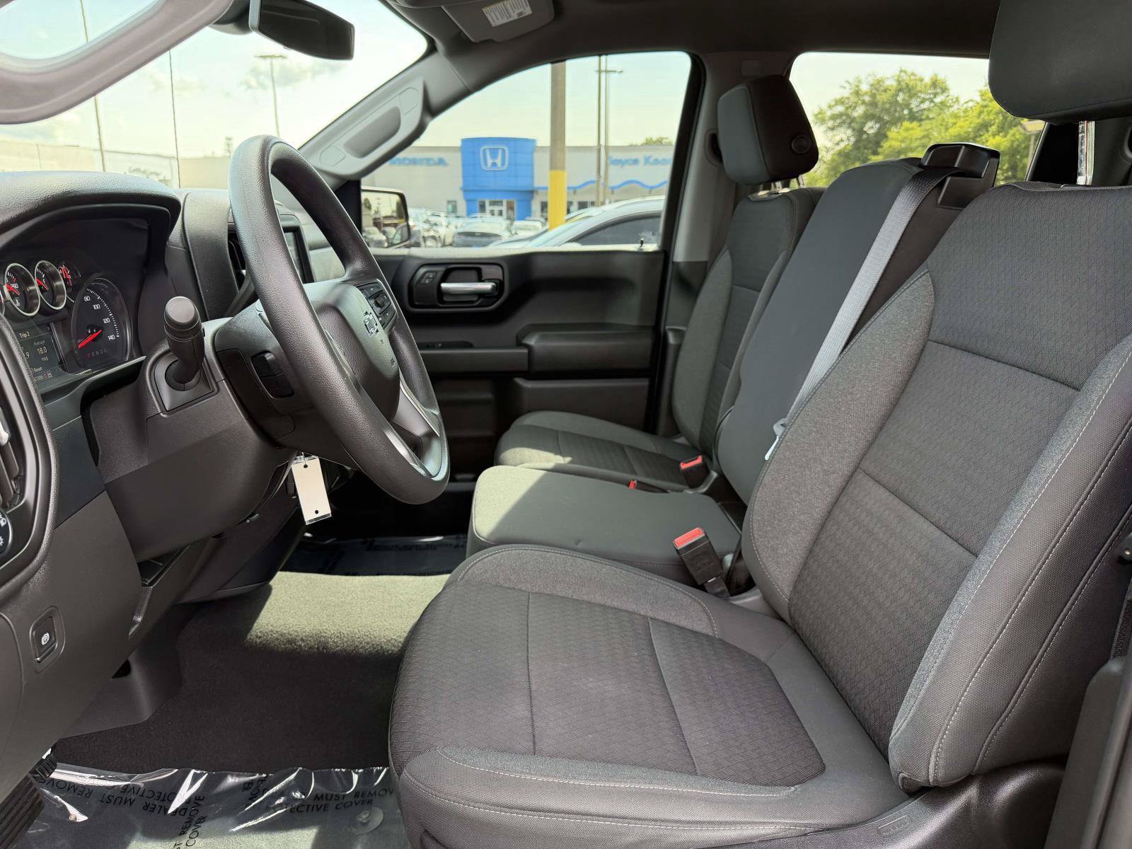 Used 2022 Chevrolet Silverado 1500 Custom Trail Boss w/ Safety Confidence Package AWD/4WD image 8