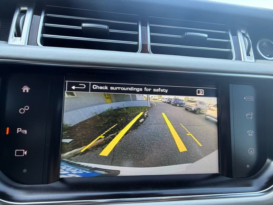 Used 2016 Land Rover Range Rover Supercharged AWD/4WD image 36