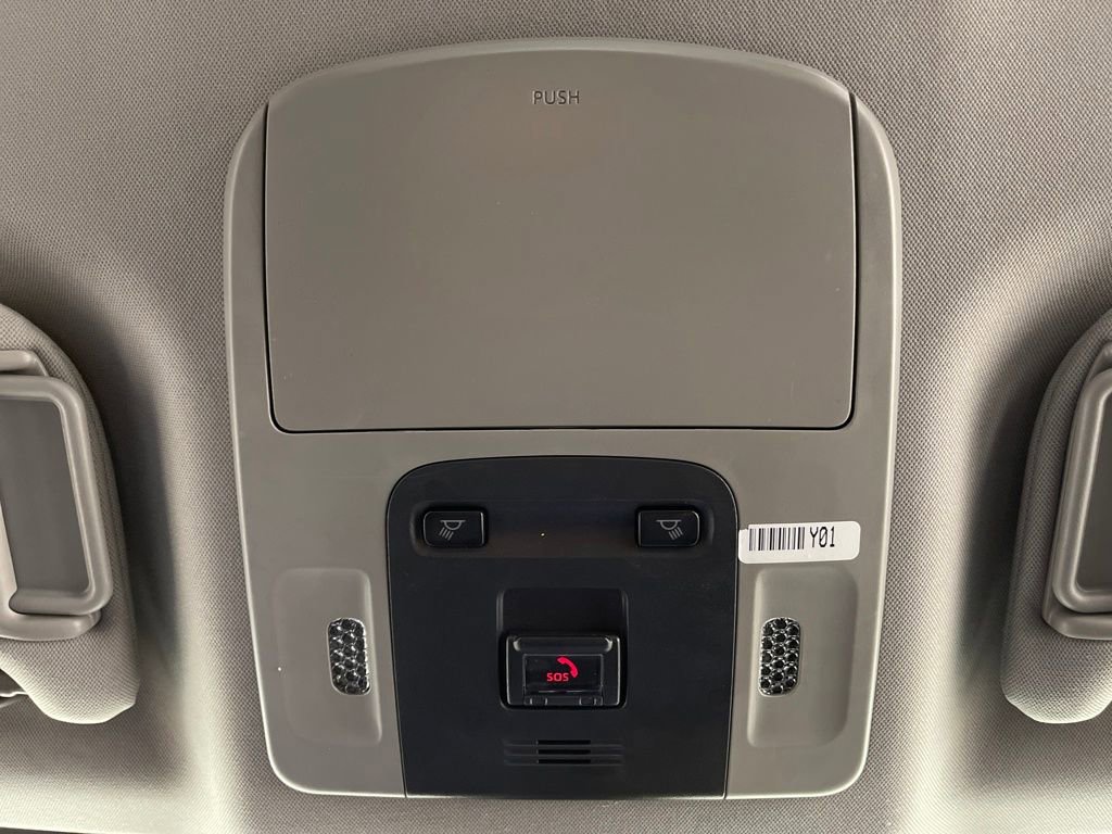 Used 2024 Toyota Camry SE image 29