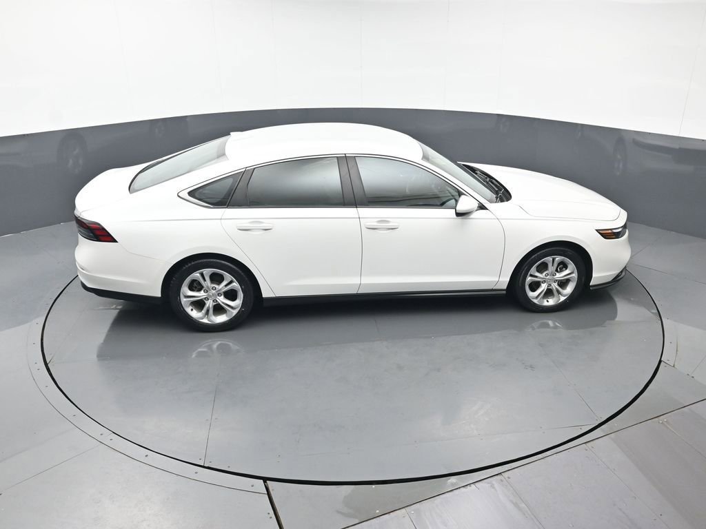 Used 2023 Honda Accord LX image 39