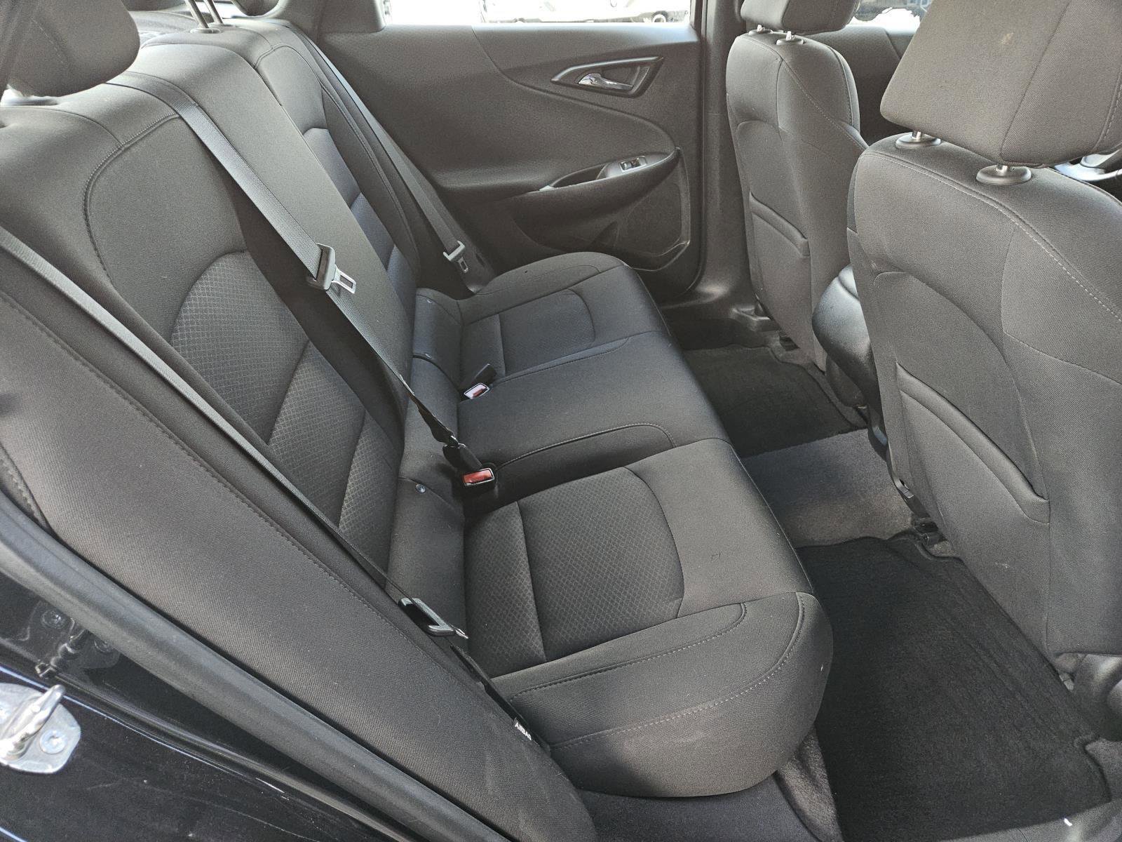 Used 2019 Chevrolet Malibu RS image 32