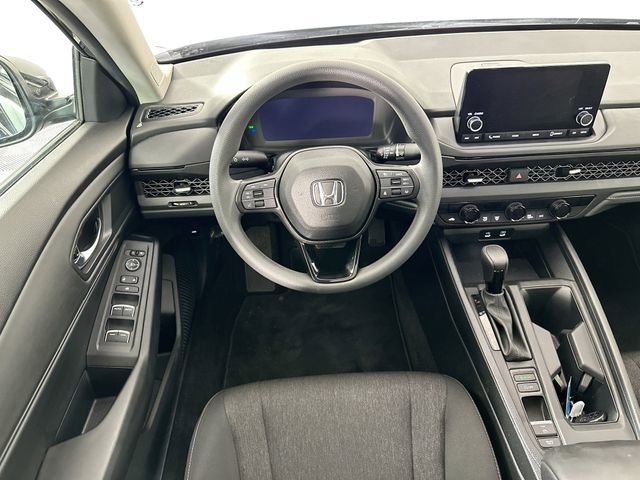 Used 2023 Honda Accord EX image 11