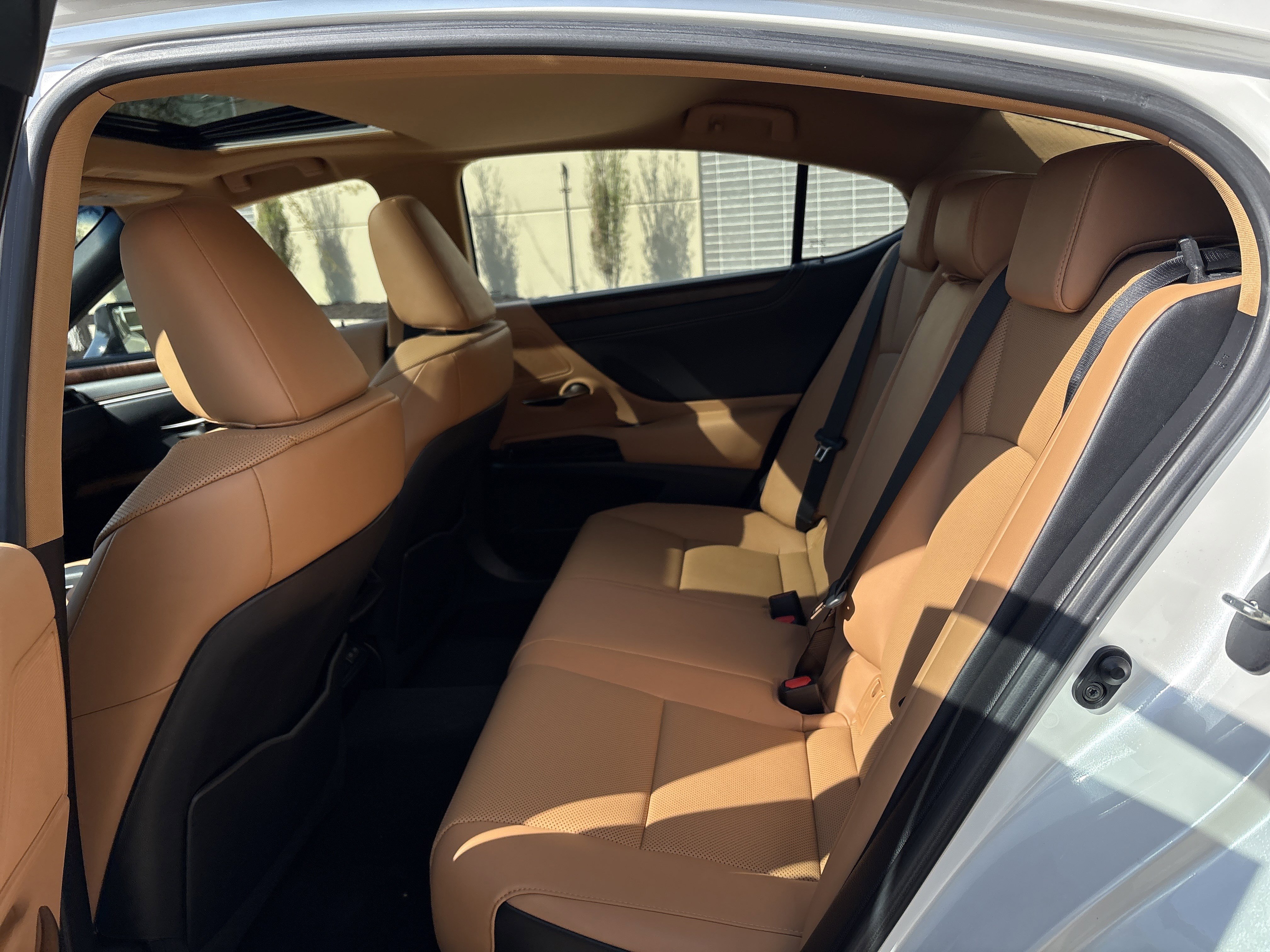 Certified 2022 Lexus ES 250 w/ Premium Package image 31