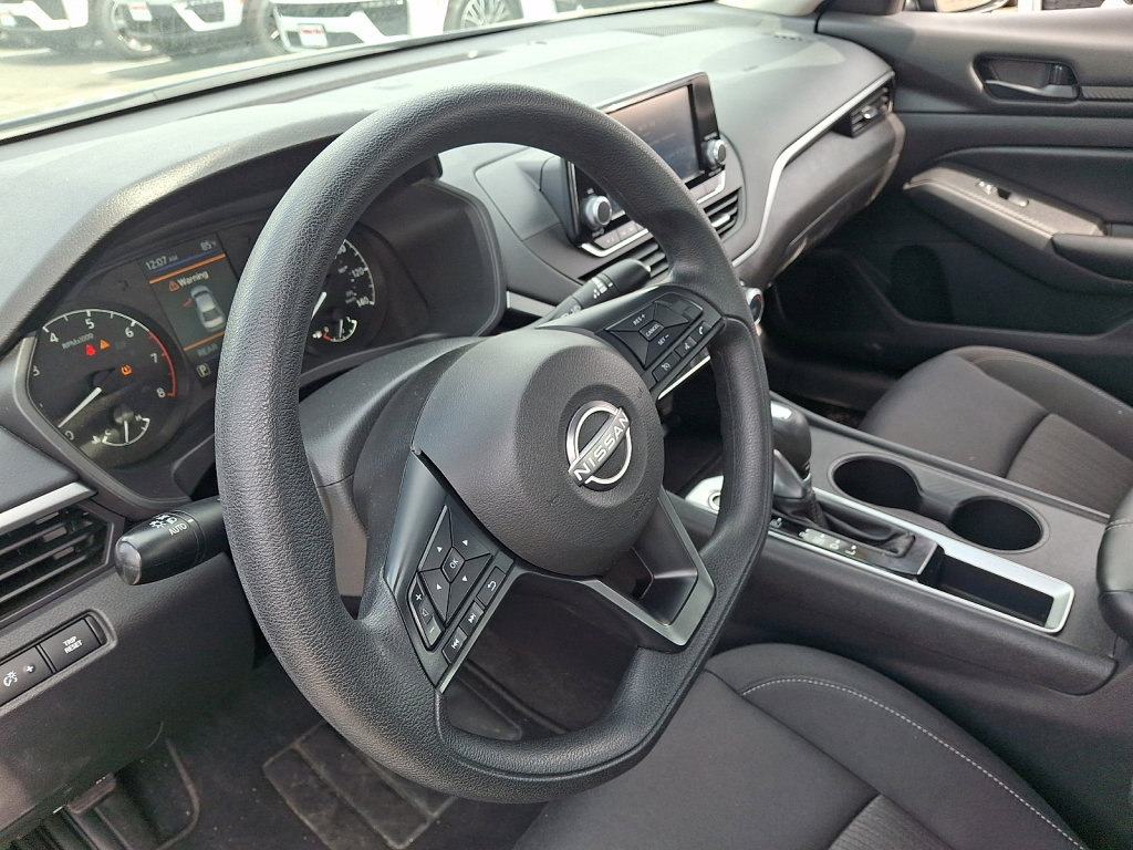 Used 2023 Nissan Altima 2.5 S FWD image 24