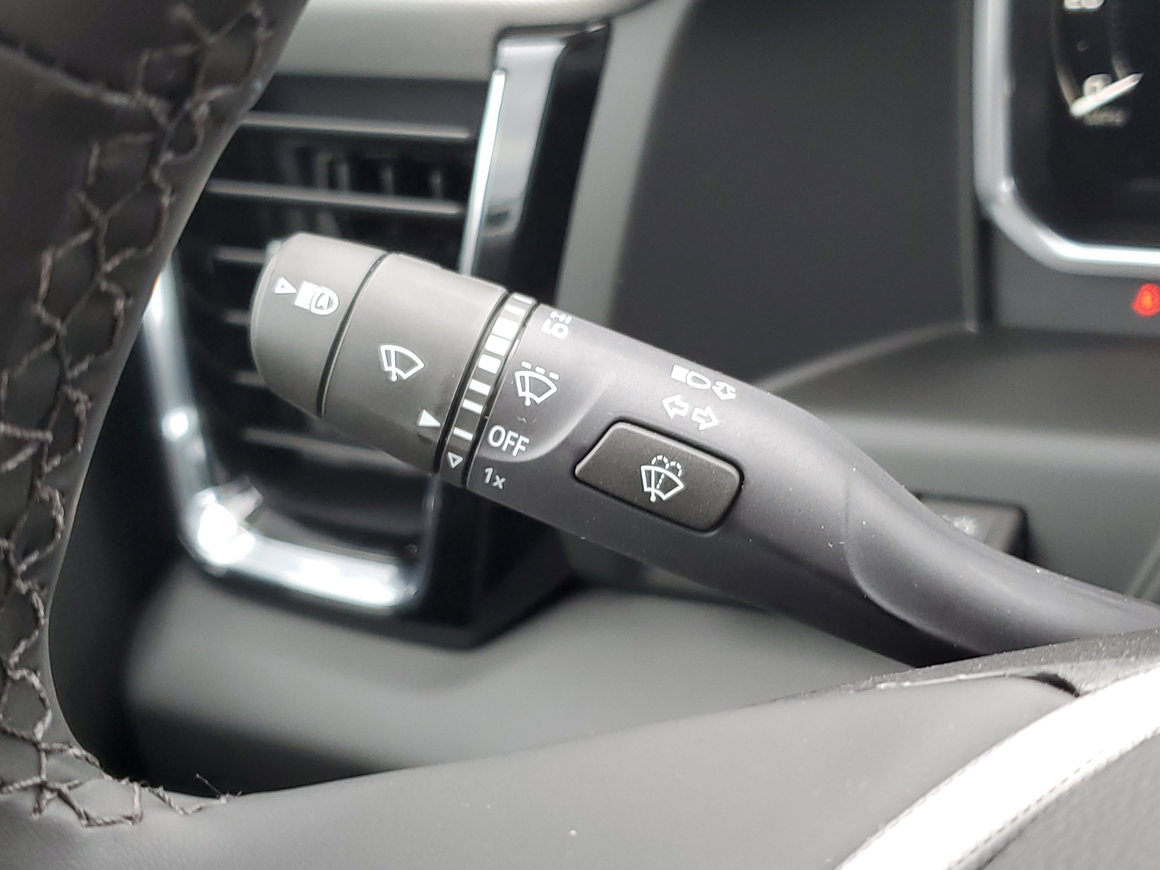 New 2026 GMC Sierra 2500 Denali w/ Denali Reserve Package image 16