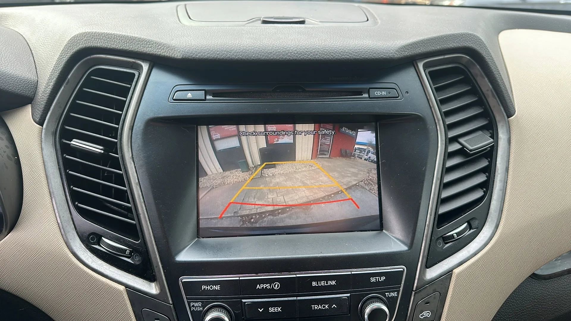 Used 2018 Hyundai Santa Fe SE image 36