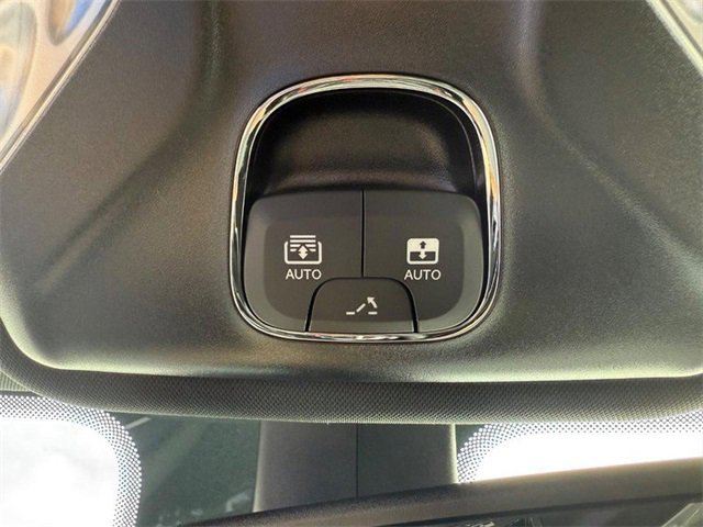 New 2025 Jeep Compass Latitude w/ Sun & Sound Group image 28