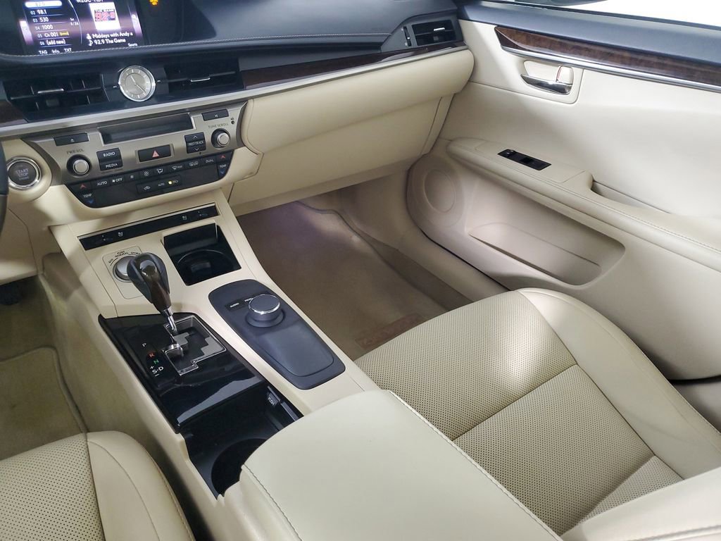 Used 2015 Lexus ES 350 w/ Premium Package FWD image 15