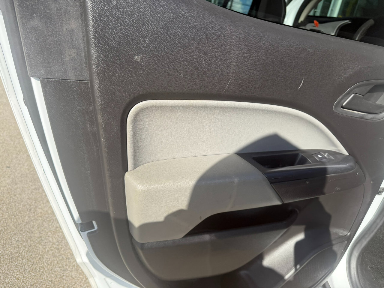 Used 2016 GMC Canyon 2WD Crew Cab w/ Convenience Package image 18