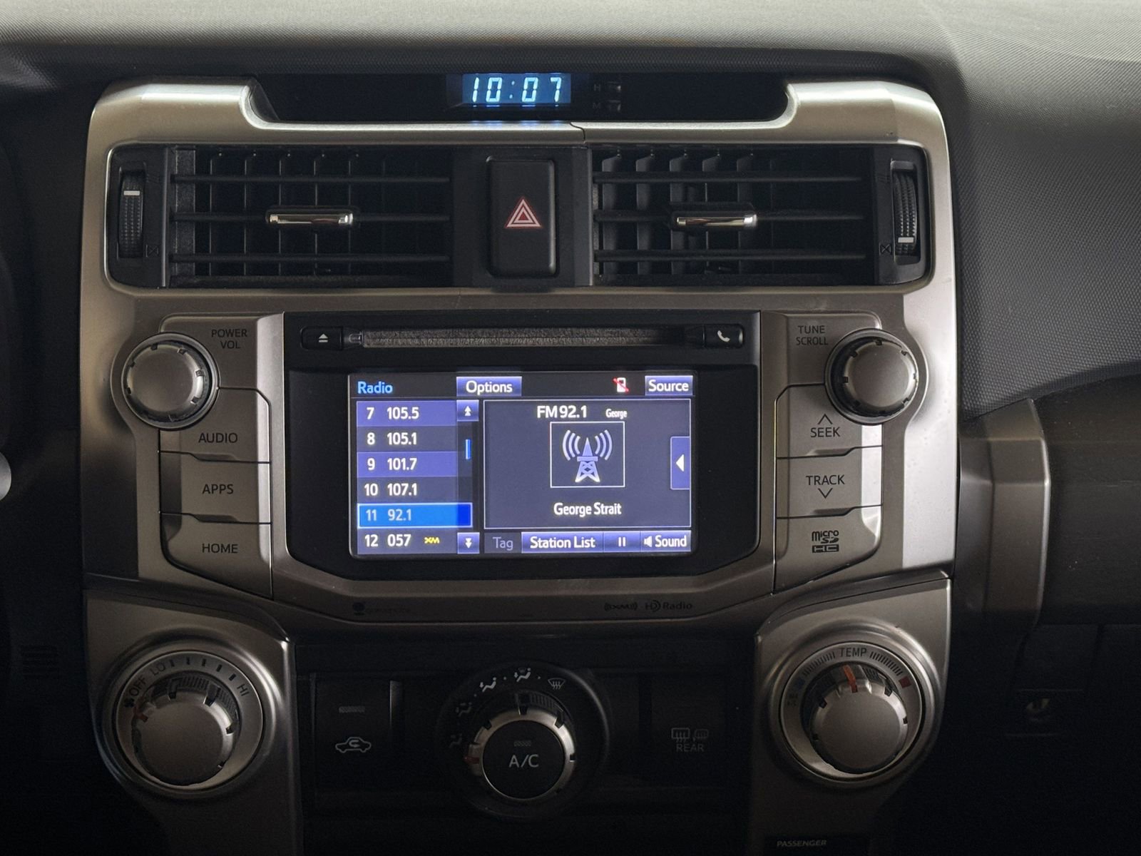 Used 2019 Toyota 4Runner SR5 Premium RWD image 18