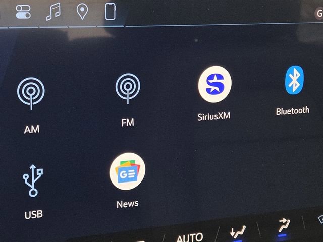 New 2026 Chevrolet Equinox EV LT image 5