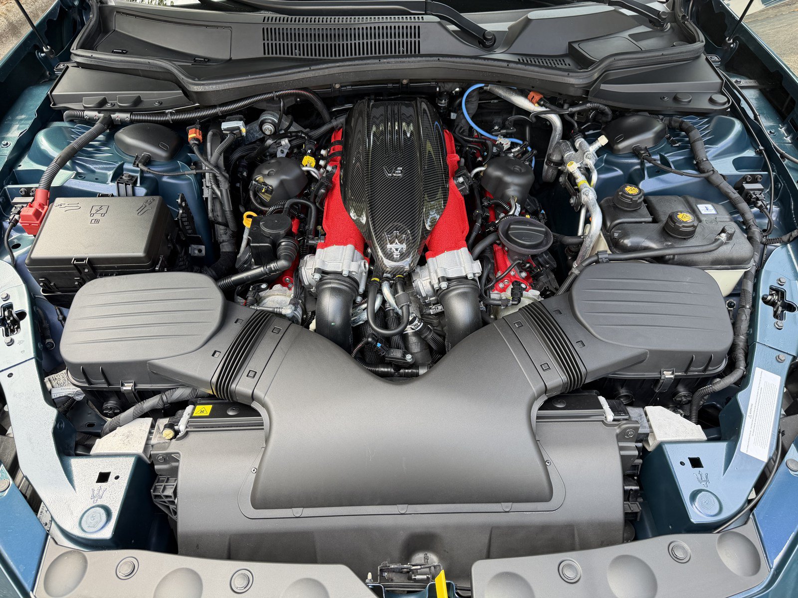 Used 2024 Maserati Ghibli Trofeo RWD image 9