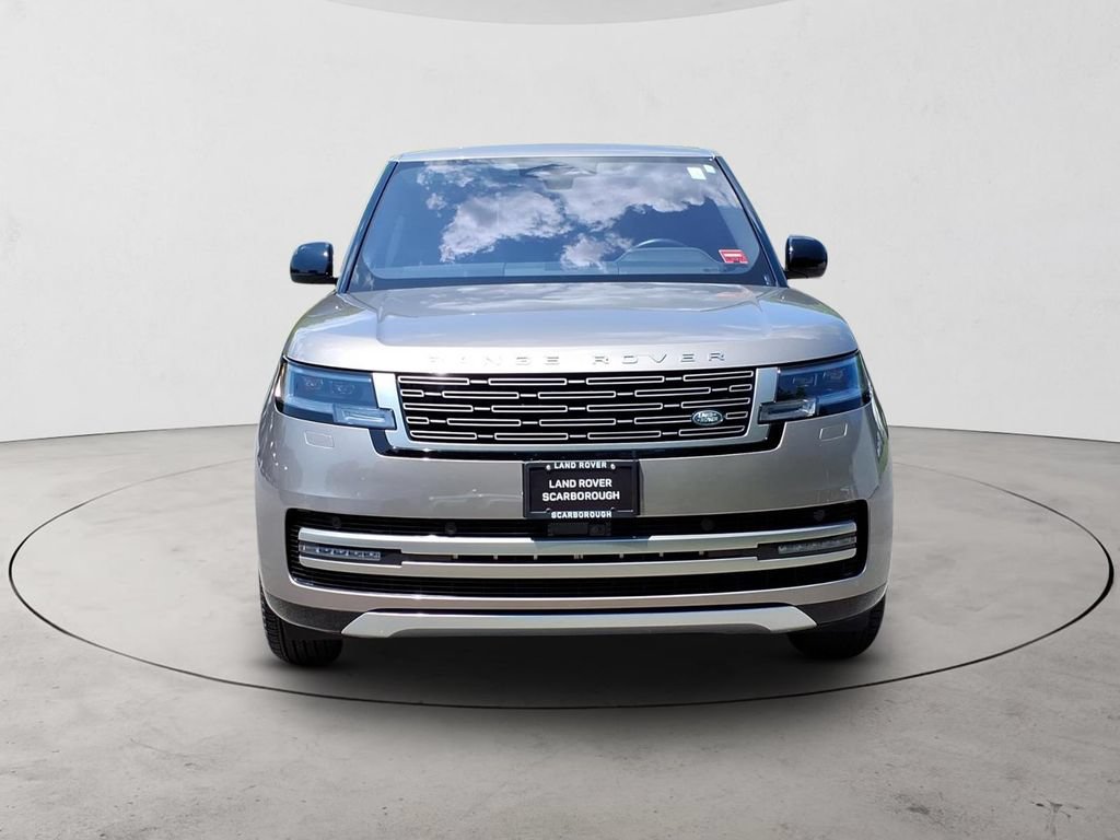 Used 2023 Land Rover Range Rover SE AWD/4WD image 2