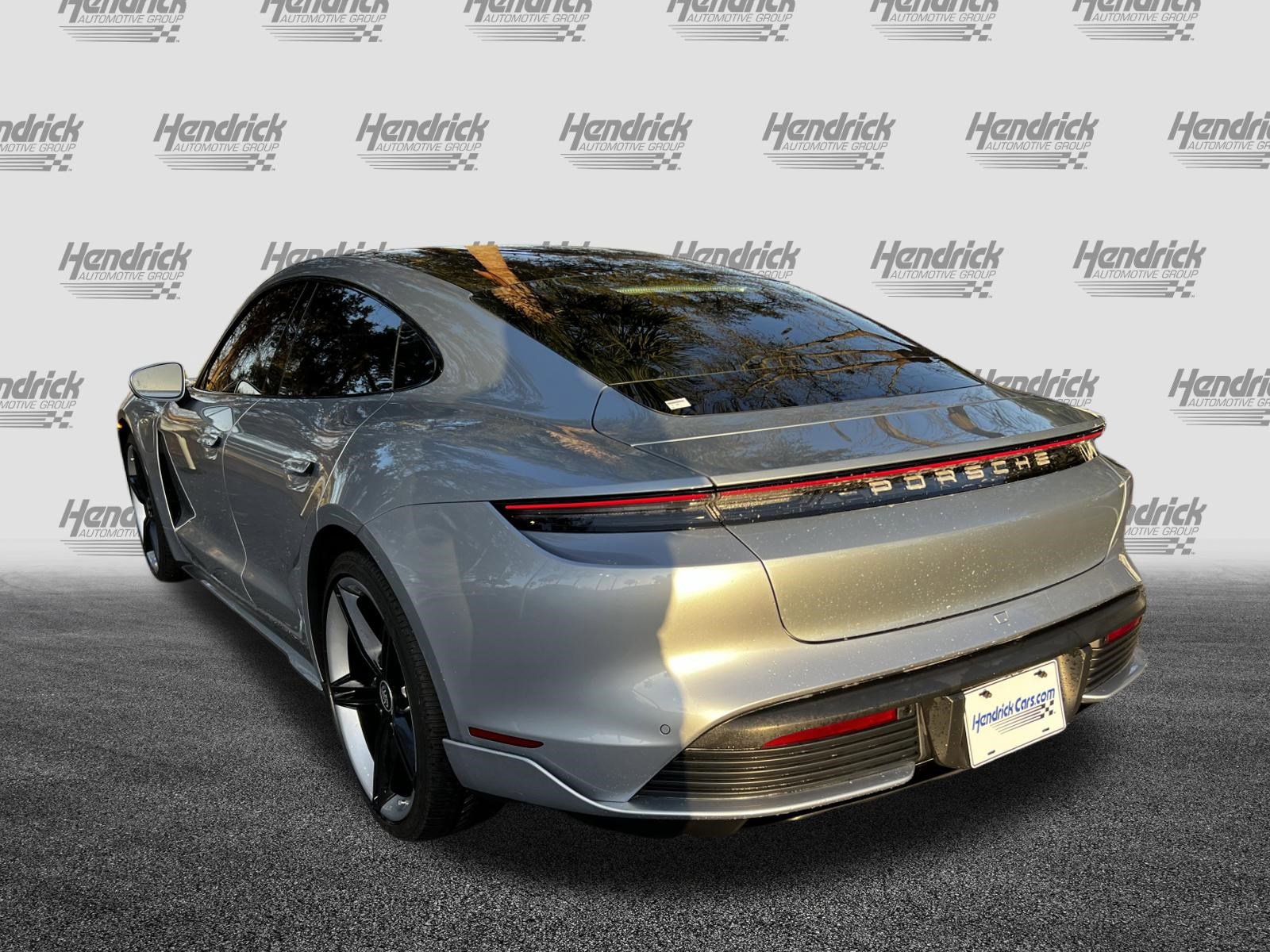 Used 2022 Porsche Taycan 4S image 7