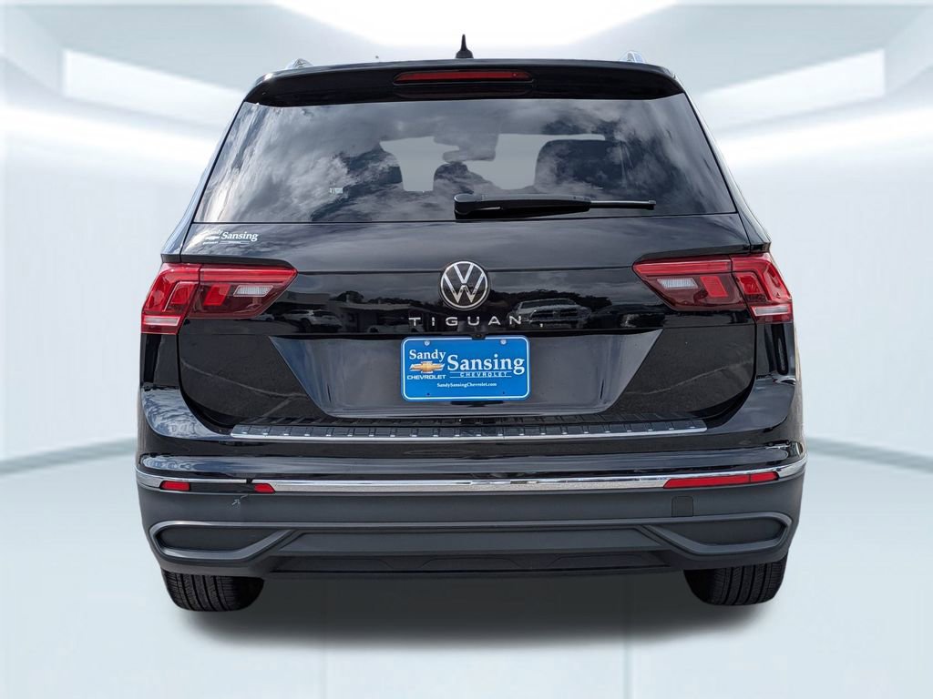 Used 2024 Volkswagen Tiguan Wolfsburg Edition image 5