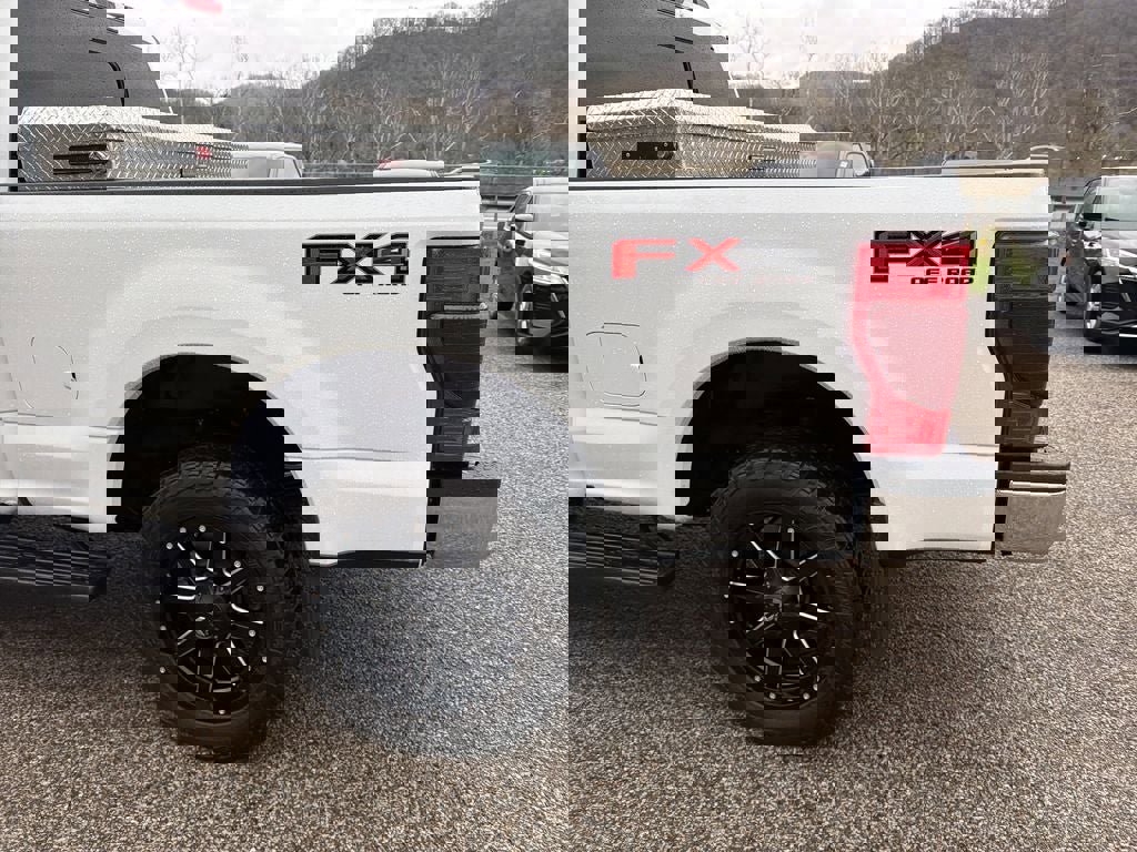 Used 2020 Ford F250 Lariat w/ Lariat Value Package image 7