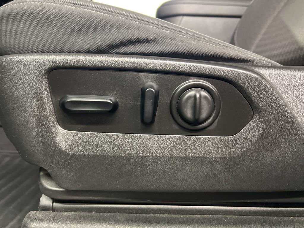 Used 2020 GMC Sierra 1500 Elevation image 26