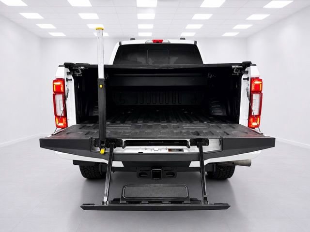 Used 2022 Ford F250 Lariat AWD/4WD image 11