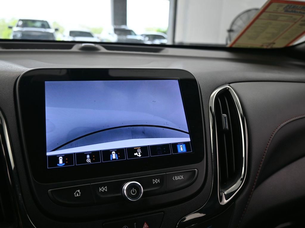 Used 2022 Chevrolet Equinox RS w/ Infotainment Package image 23