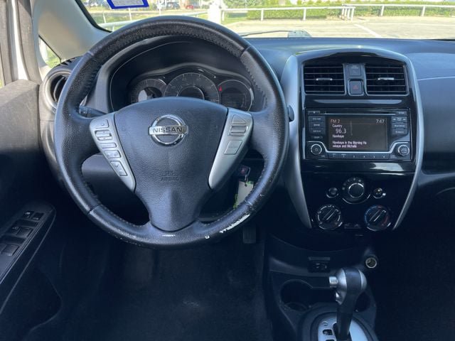 Used 2018 Nissan Versa Note SV FWD image 12