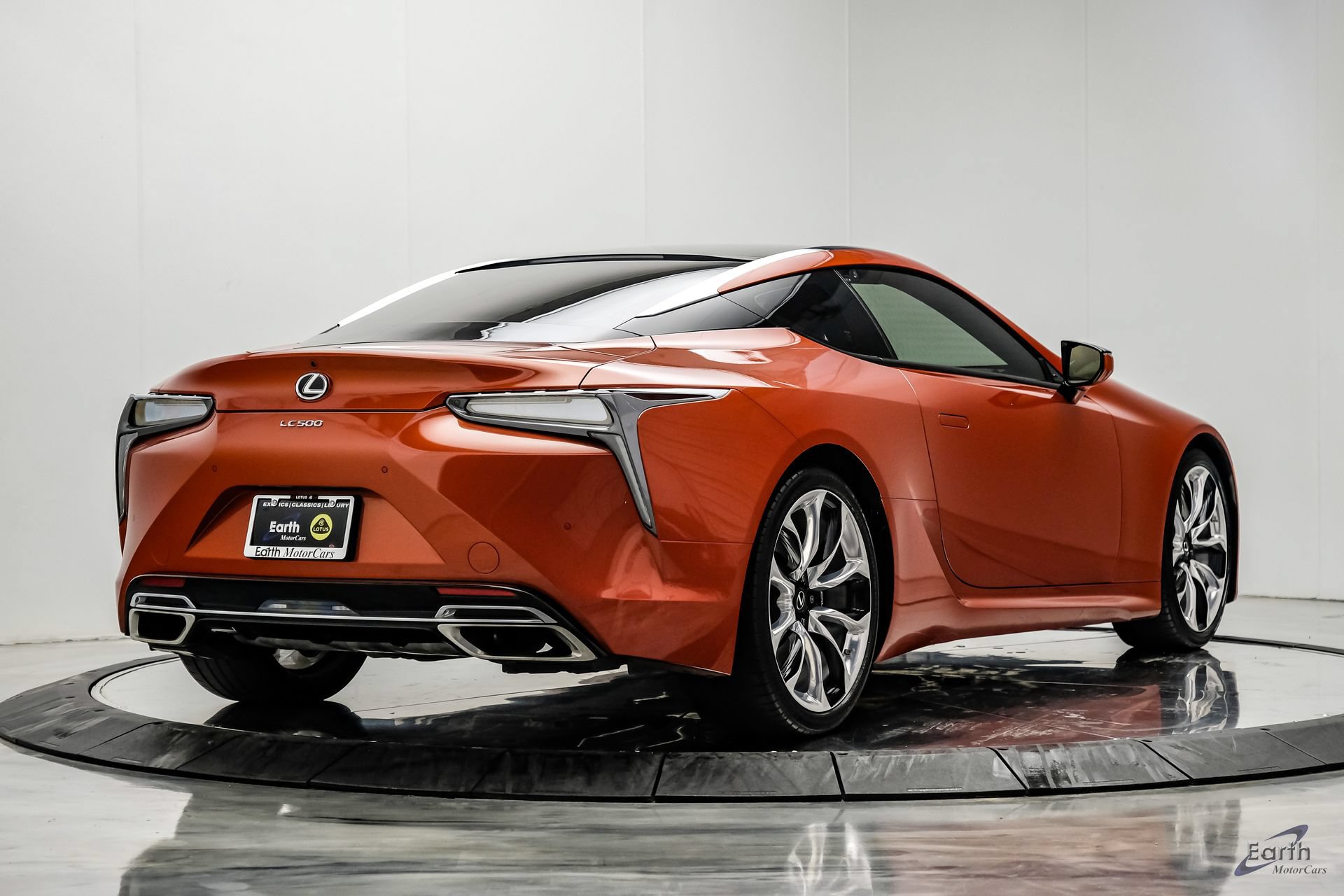 Used 2021 Lexus LC 500 Coupe w/ Performance Package RWD image 16