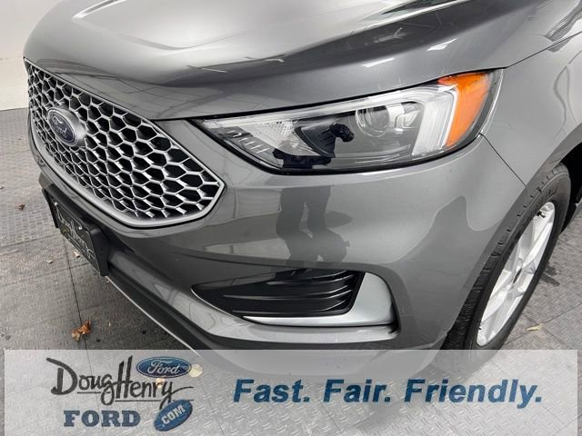 Used 2024 Ford Edge SEL image 8