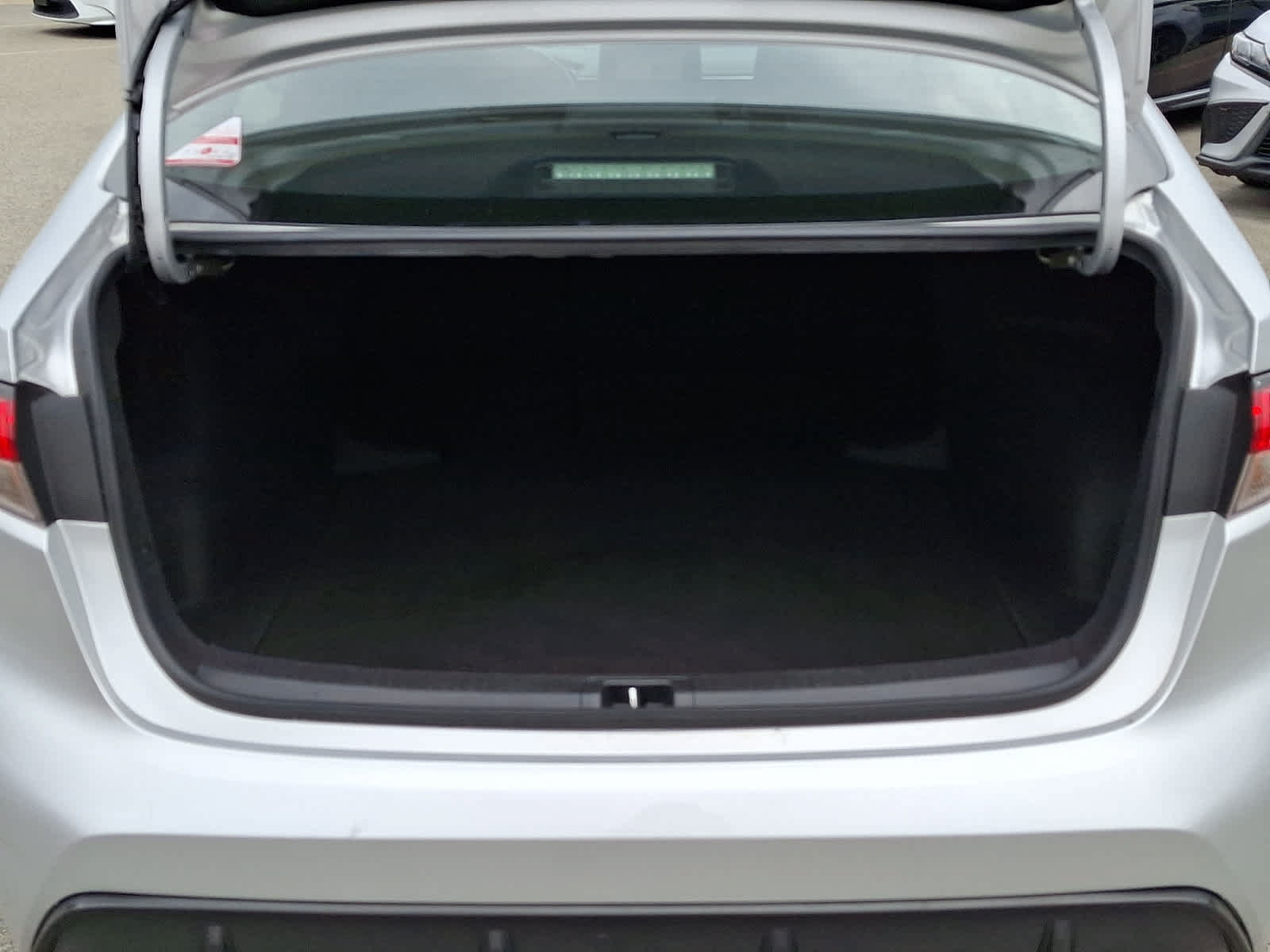 Used 2024 Toyota Corolla SE w/ SE Premium Package FWD image 32