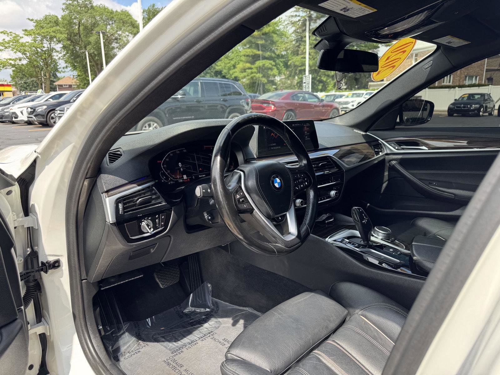 Used 2020 BMW 530i xDrive w/ Convenience Package AWD/4WD image 24