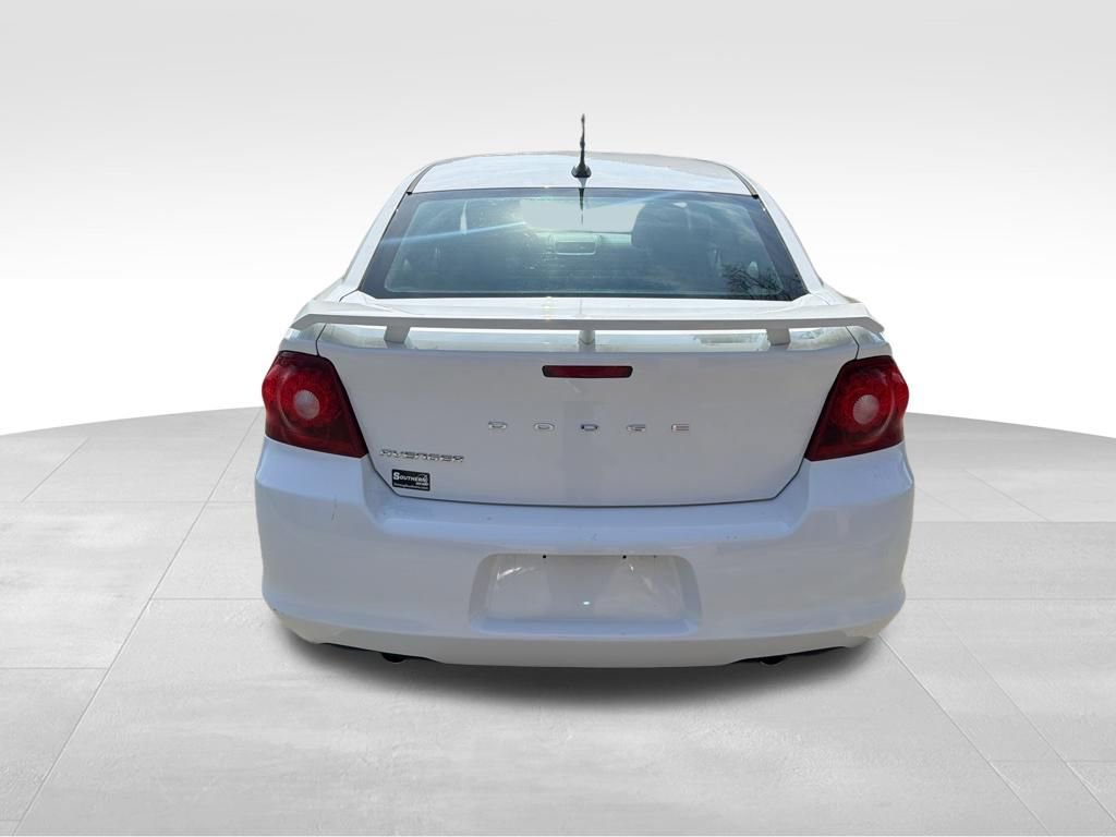 Used 2014 Dodge Avenger SXT w/ Blacktop Package image 4