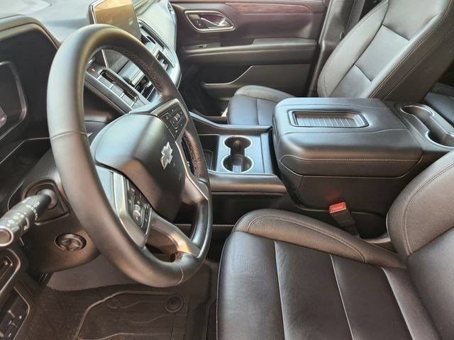 Used 2023 Chevrolet Tahoe Z71 w/ Z71 Off-Road Package AWD/4WD image 6