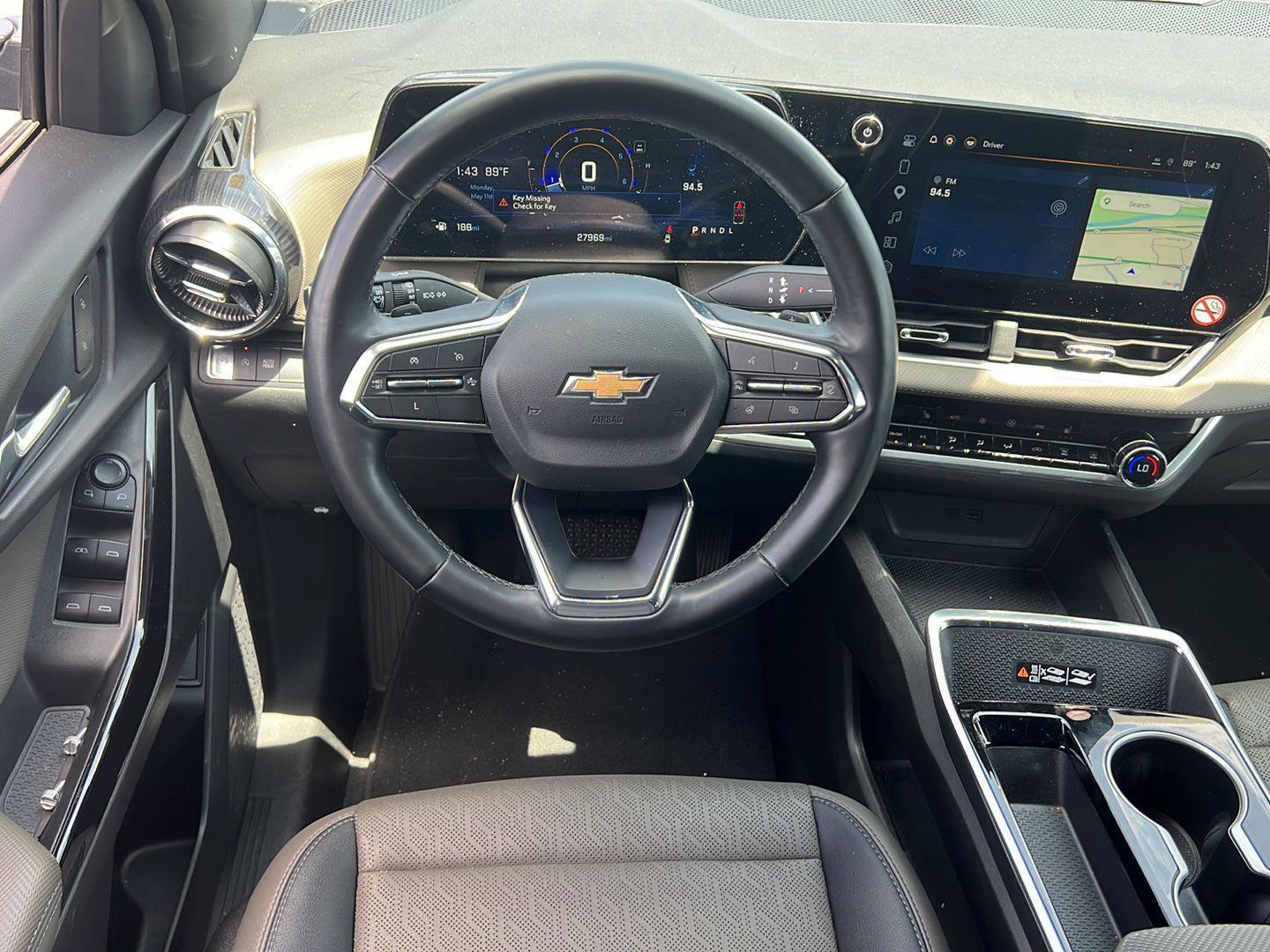 Used 2025 Chevrolet Equinox LT w/ Convenience Package II FWD image 9