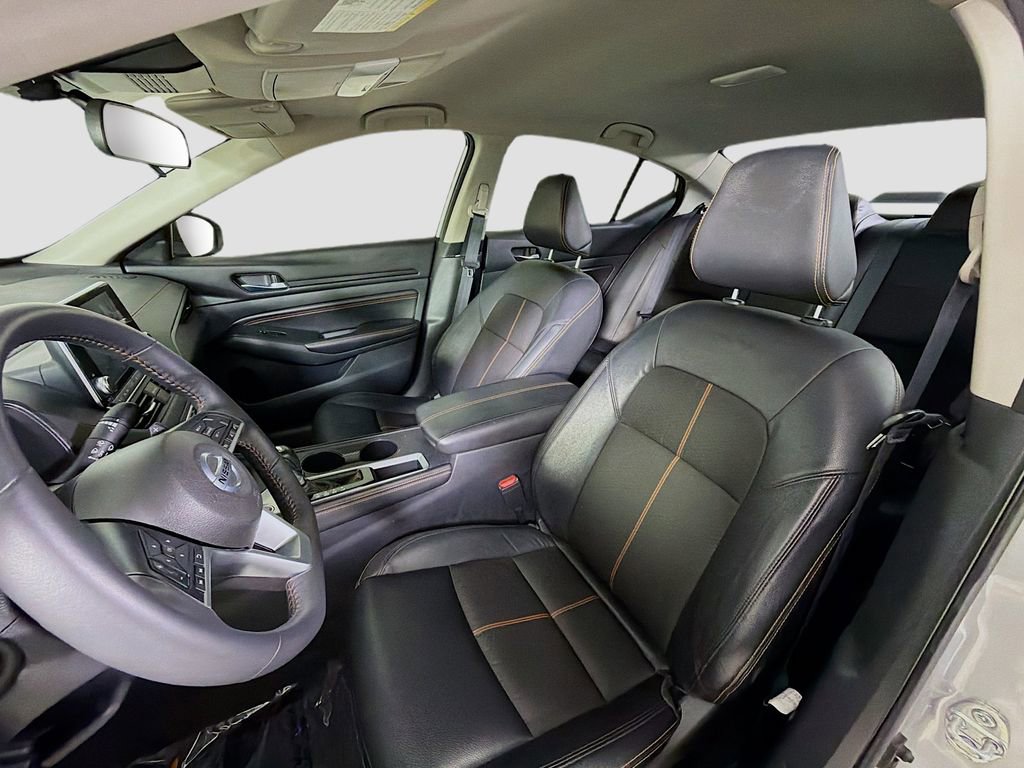Used 2022 Nissan Altima 2.5 SR image 13