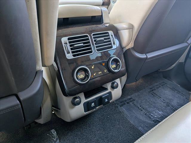 Used 2020 Land Rover Range Rover HSE image 25