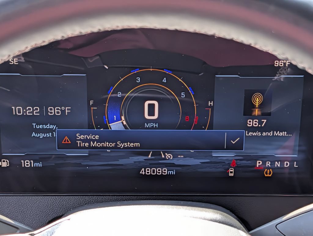 Used 2025 Chevrolet Traverse LT FWD image 20