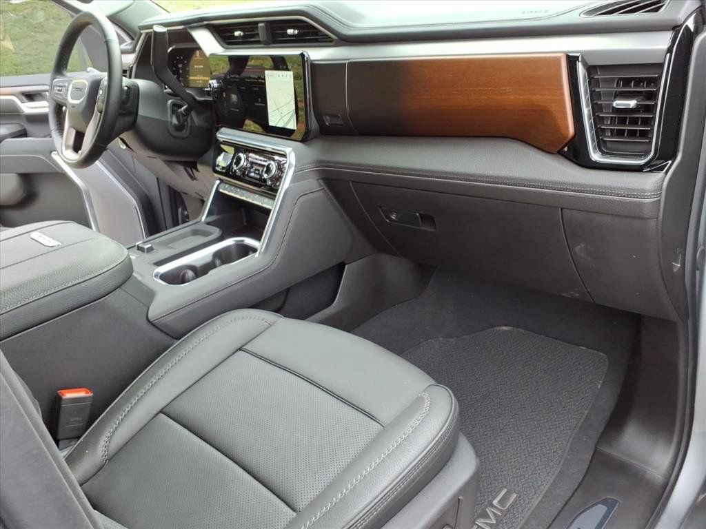 Used 2026 GMC Sierra 2500 Denali w/ Denali Reserve Package AWD/4WD image 15