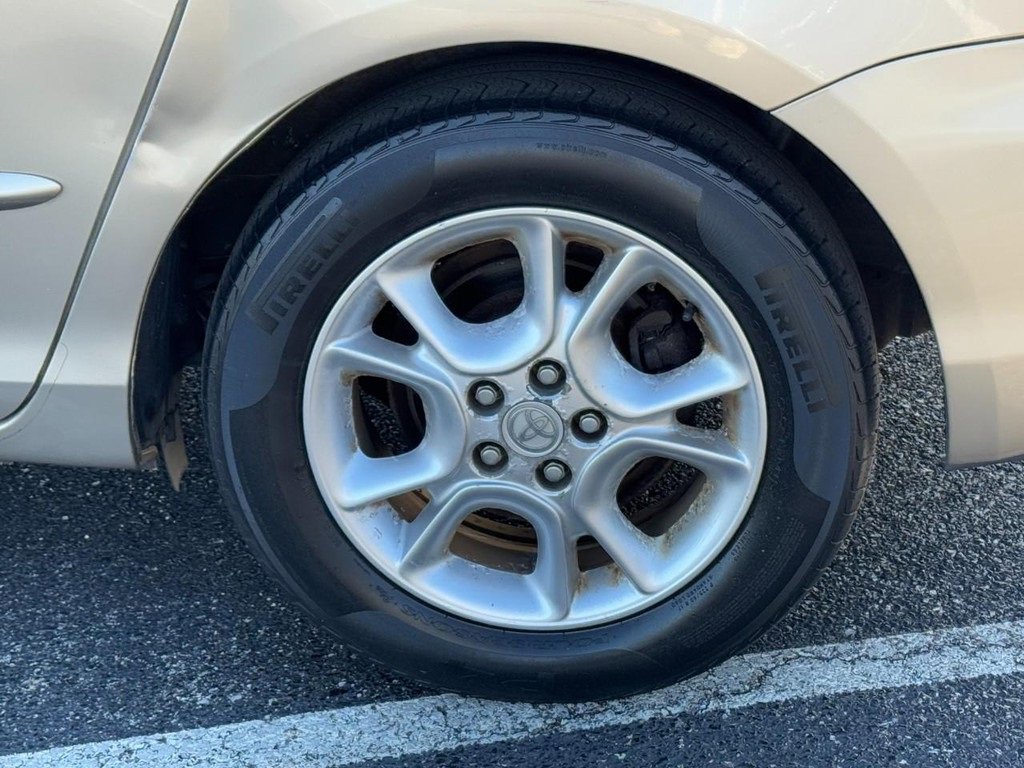 Used 2005 Toyota Sienna XLE Limited image 9