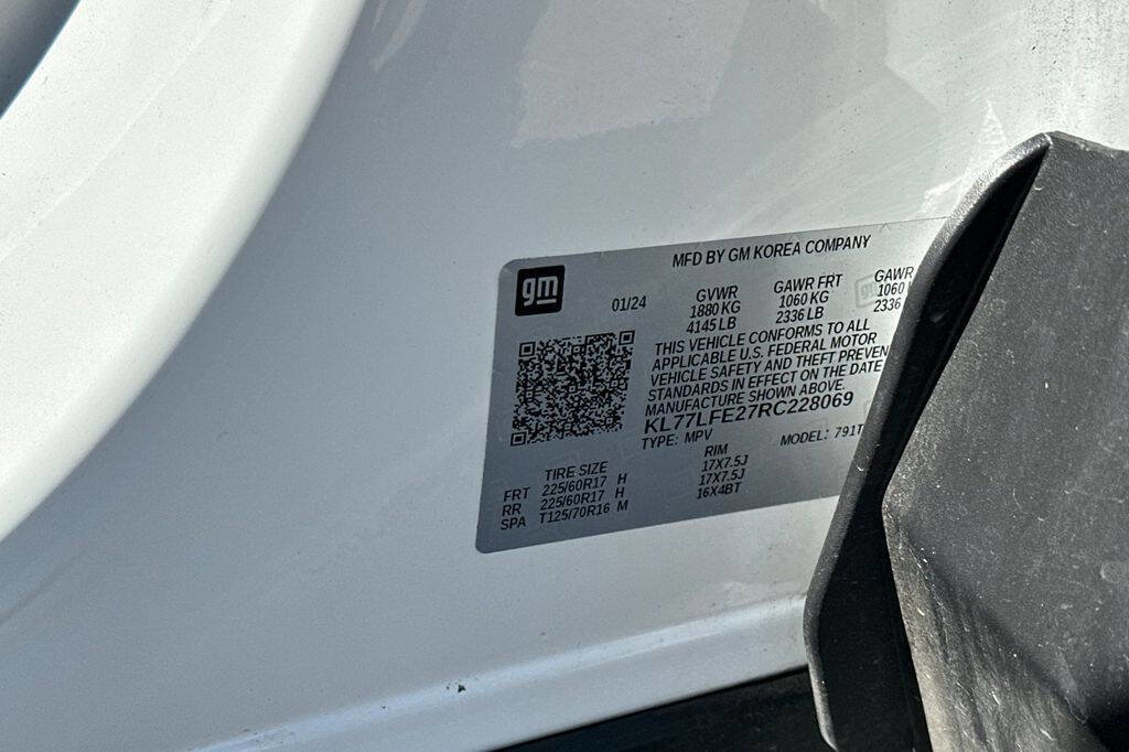 Used 2024 Chevrolet Trax LS w/ LS Convenience Package image 28