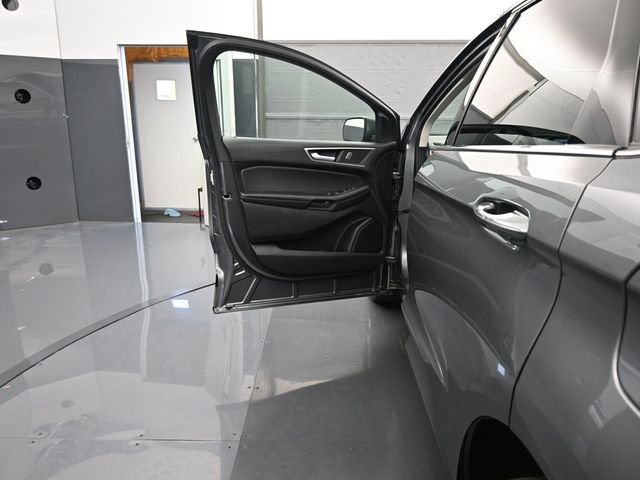 Used 2024 Ford Edge SEL image 10