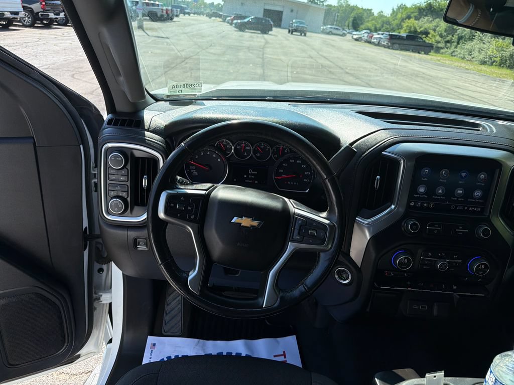 Used 2022 Chevrolet Silverado 1500 LT AWD/4WD image 24