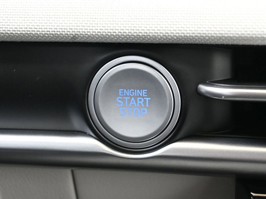 New 2026 Hyundai Tucson Limited image 32