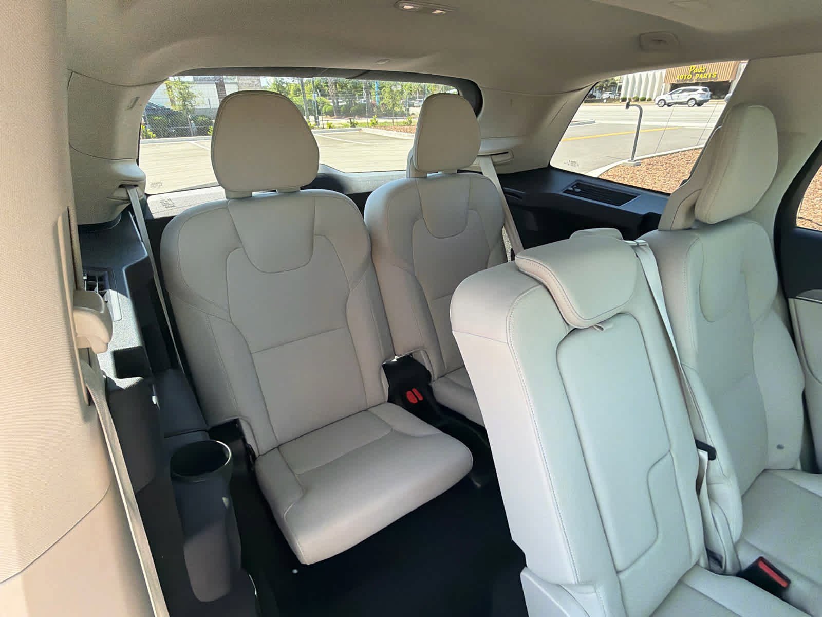 Used 2025 Volvo XC90 B5 Core w/ Protection Package Premier AWD/4WD image 24