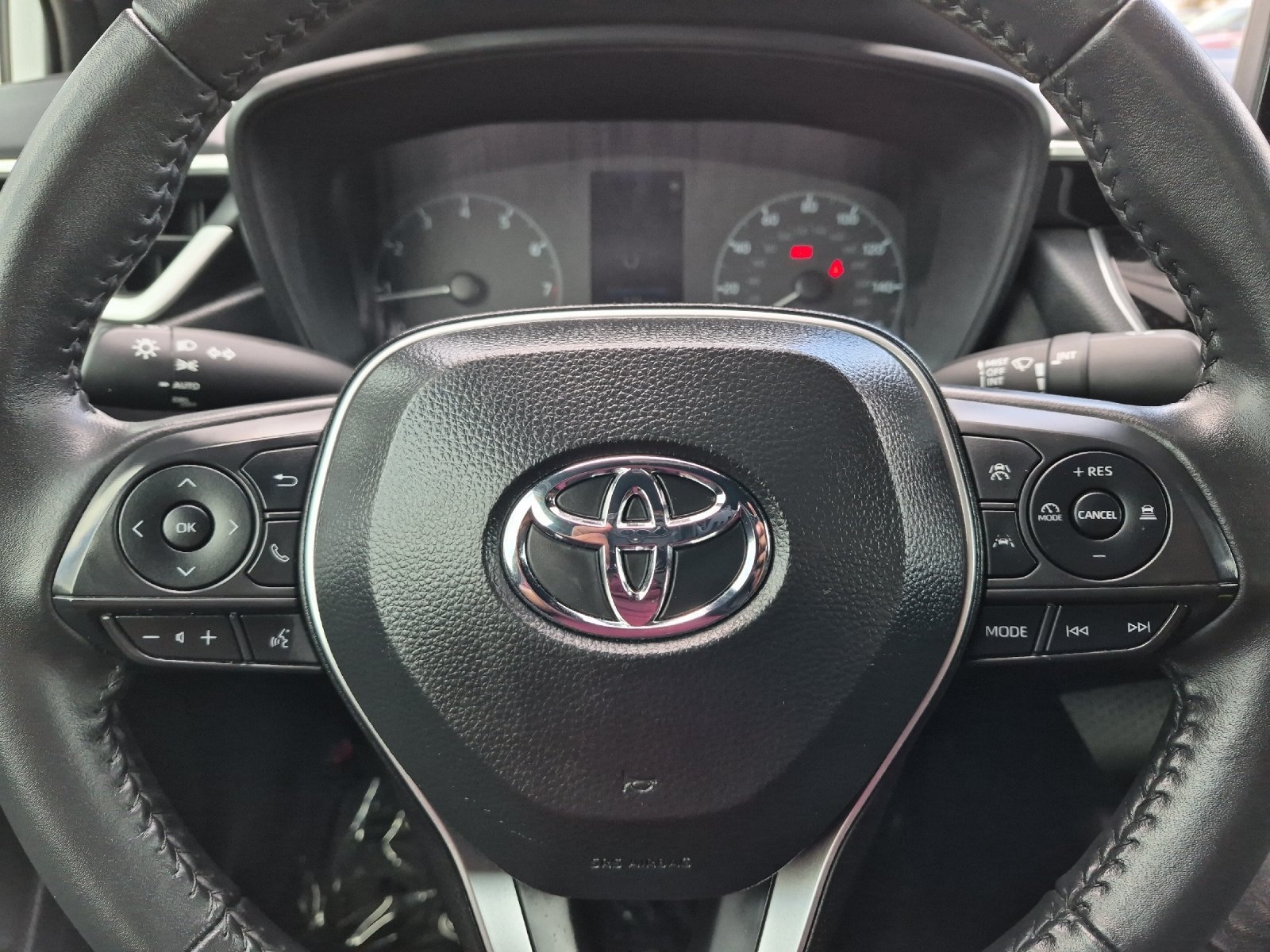 Certified 2025 Toyota Corolla SE FWD image 20