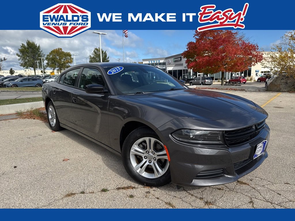 Used 2023 Dodge Charger SXT image 1