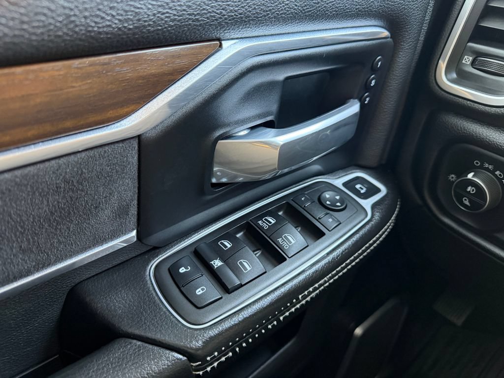 Used 2022 RAM 5500 Laramie AWD/4WD image 13