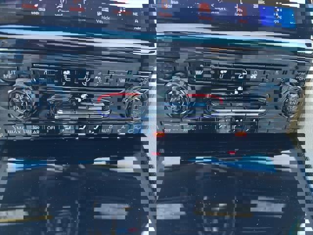 New 2025 Jeep Grand Cherokee Limited w/ Luxury Tech Group II image 40